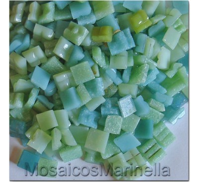 Pastilha de vidro corte manual verde água